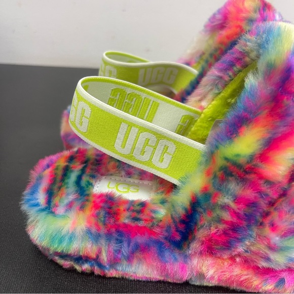 UGG Fluff Yeah Pixelate Slide Slipper Youth/Women’s Size 5 - Picture 9 of 10